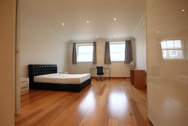 2 bed flat, Murton House, City Centre, Newcastle, NE15JQ - Image 3